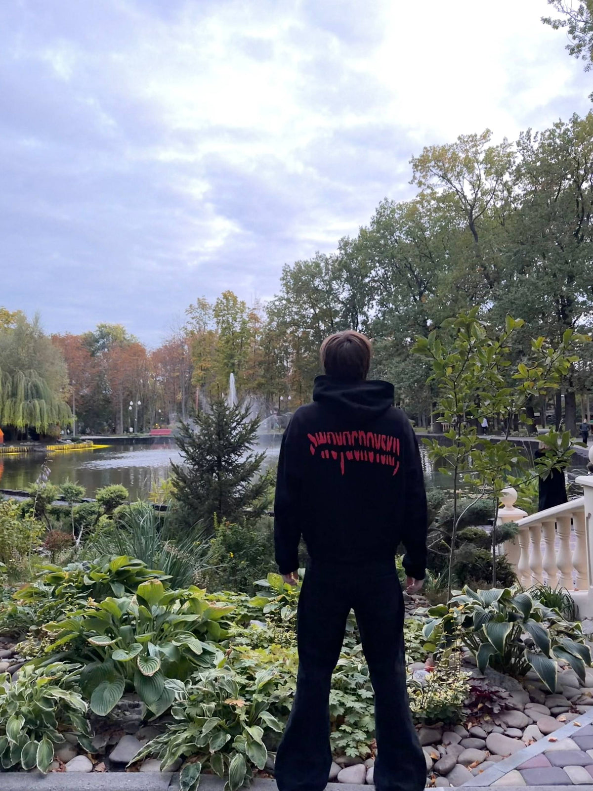 ZIP HOODIE RED REFLECTIVE LOGO